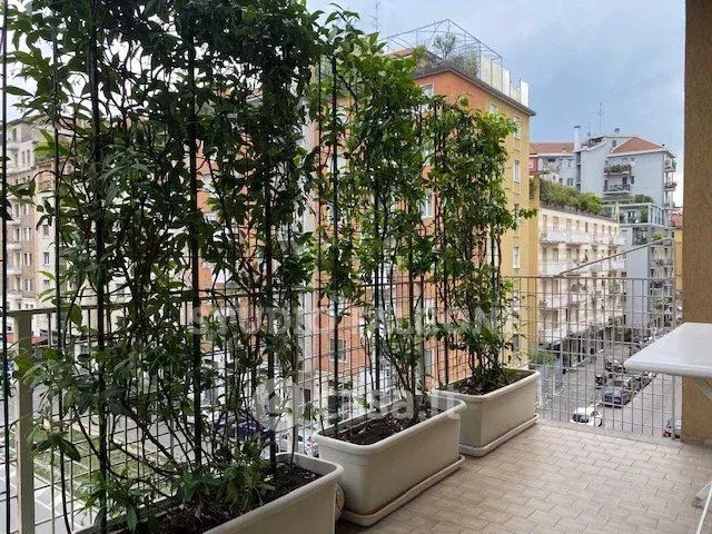 Appartamento in residenziale in Via Federico Faruffini 6