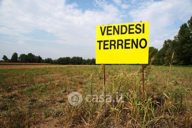 Terreno edificabile in residenziale in Via Torino