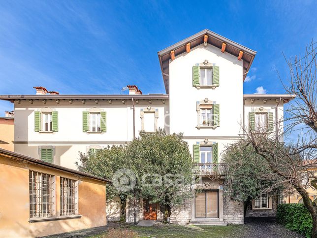 Appartamento in residenziale in Via Santo Garovaglio