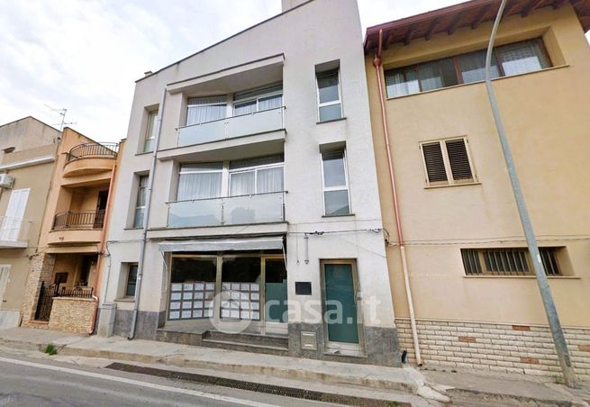 Ufficio in commerciale in Via Nazionale 113
