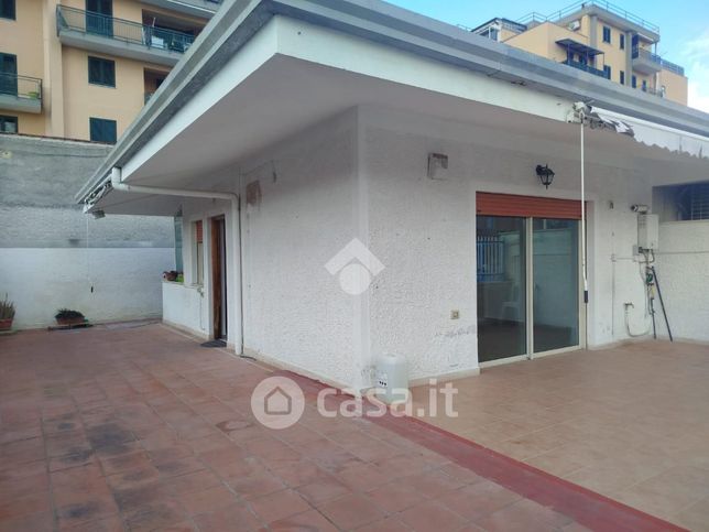 Villetta a schiera in residenziale in Via Trapani Pescia 61