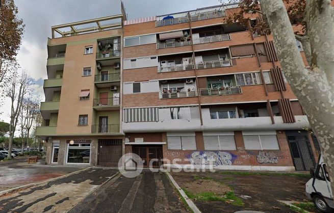 Garage/posto auto in residenziale in Viale delle Repubbliche Marinare