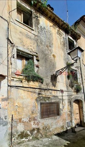 Casa indipendente in residenziale in Via Gelsi 25
