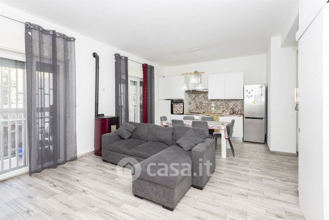 Appartamento in residenziale in Via Mizar 2