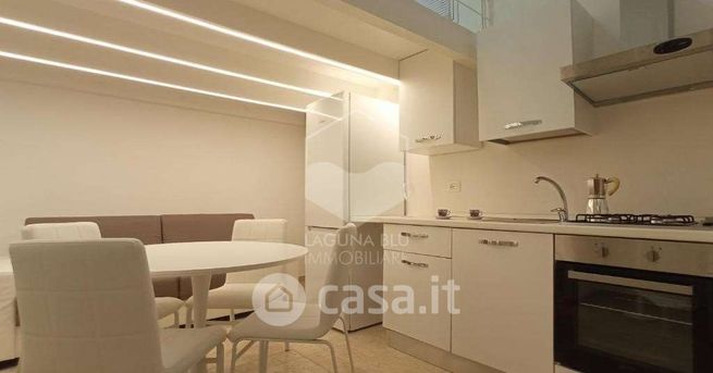 Casa indipendente in residenziale in Corso Giovanni Amendola