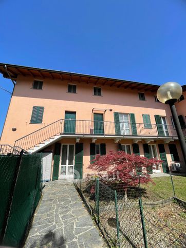 Appartamento in residenziale in Via Angera 114