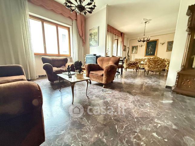 Appartamento in residenziale in Via Ferrarecce 145