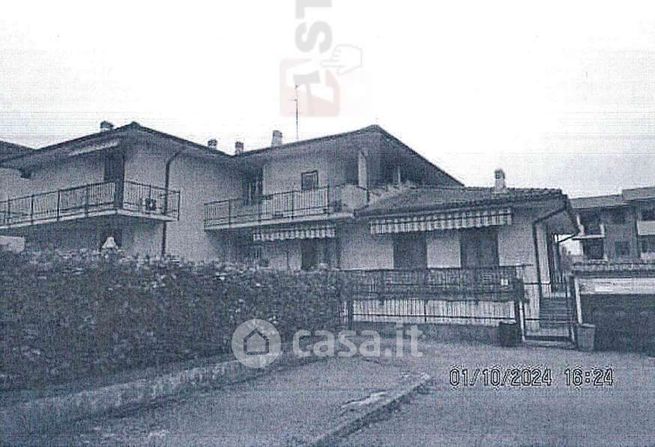 Appartamento in residenziale in Via Oreste Colombi 9