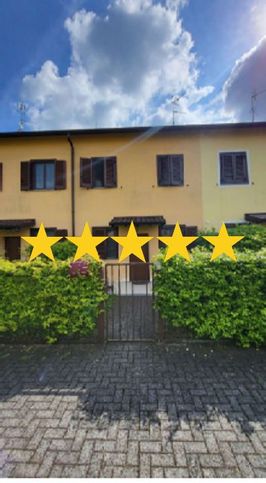 Appartamento in residenziale in Via Staffolo