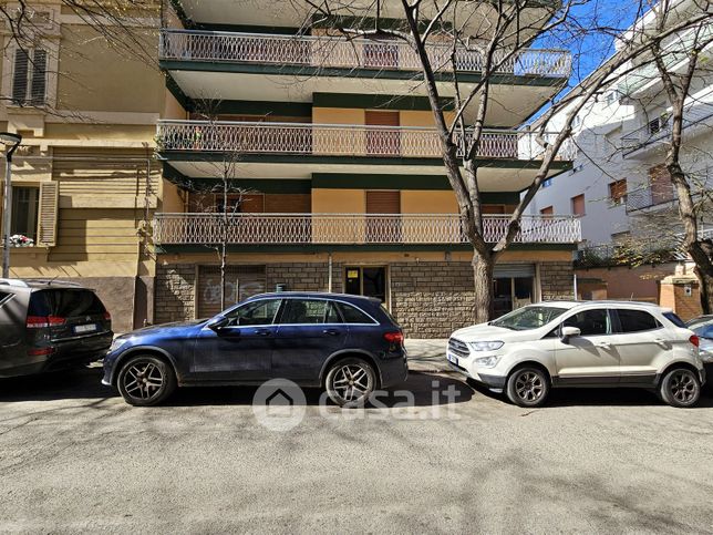 Appartamento in residenziale in Viale Caprera 9