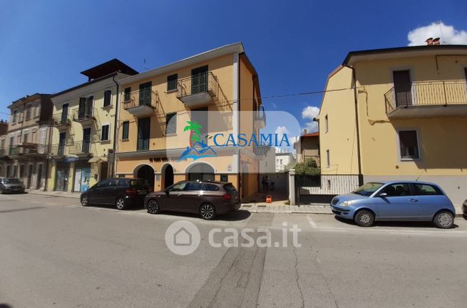Negozio/locale commerciale in commerciale in 