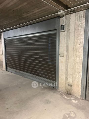 Box/posto auto in residenziale in Via Brigata Partigiana Ugo Muccini 24