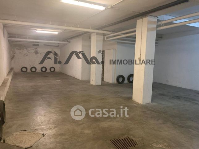 Garage/posto auto in residenziale in Via Angelo Bevilacqua