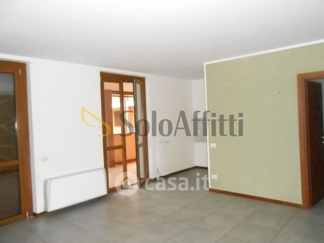 Appartamento in residenziale in Via Madonna 40 A