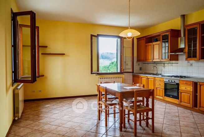 Appartamento in residenziale in Via Bassa