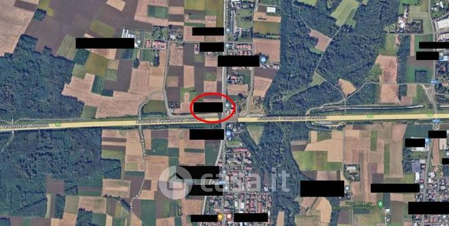 Terreno agricolo in commerciale in Via Como