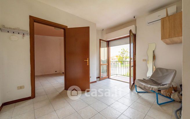Appartamento in residenziale in Via Rosario Silvio Giannico 12