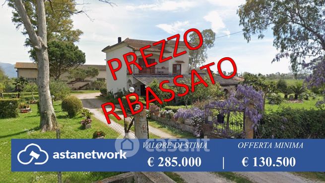 Rustico/casale in residenziale in Via Lungo Sisto