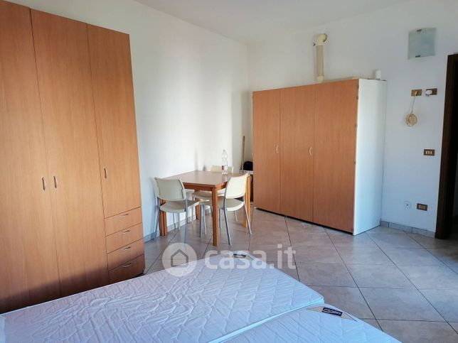 Appartamento in residenziale in Via della Pace