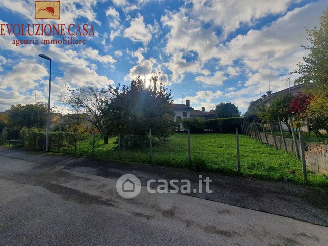 Terreno edificabile in residenziale in Via del Calvario