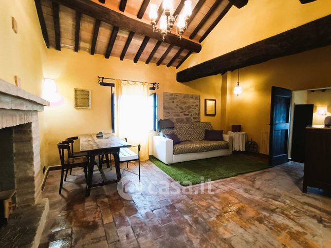 Appartamento in residenziale in Via Monte Grappa 35