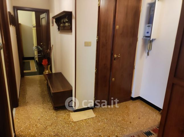 Appartamento in residenziale in Via Pierino Negrotto Cambiaso