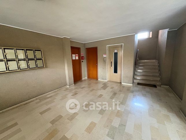 Appartamento in residenziale in Via Gozzano 11