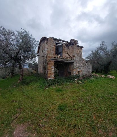 Rustico/casale in residenziale in Strada provinciale di Giano