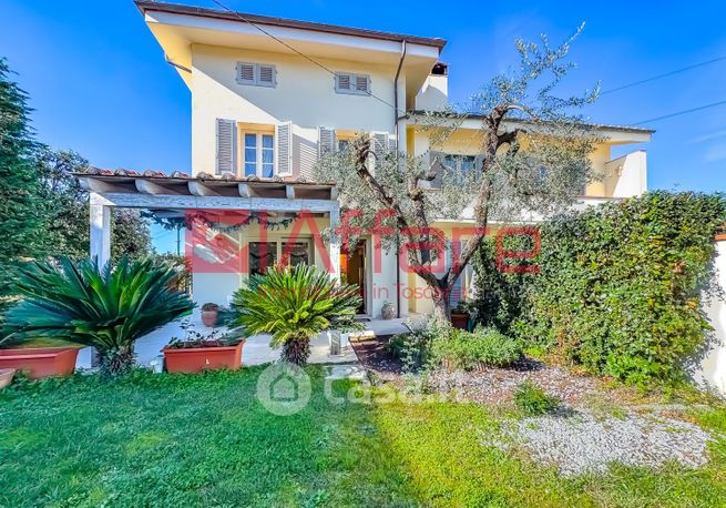 Villa in residenziale in Via Vittorio Nofretti