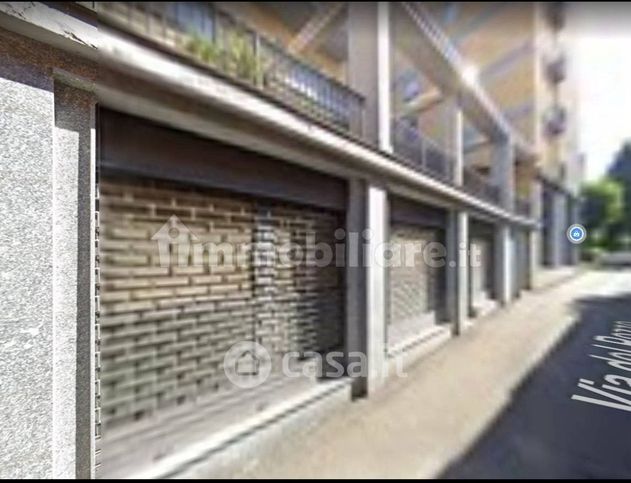 Box/posto auto in residenziale in Via del Pozzo