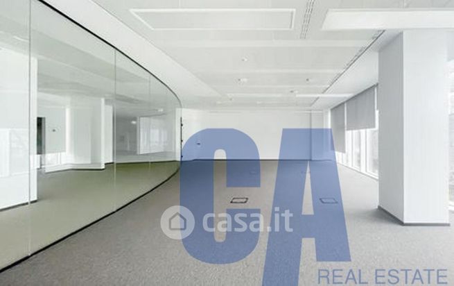 Ufficio in commerciale in Viale Sarca