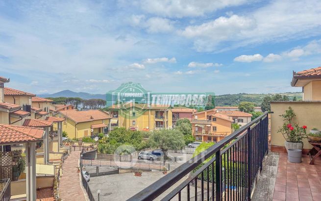 Appartamento in residenziale in Via Monti Reatini