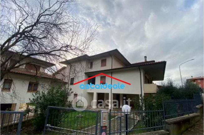 Appartamento in residenziale in Via Piergiovanni Buattini 17