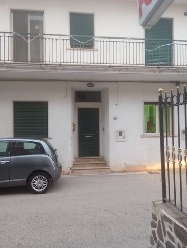 Appartamento in residenziale in Via Fratelli Bencivenga 40