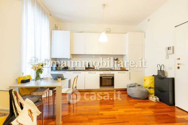 Appartamento in residenziale in Via Luigi Settembrini 7
