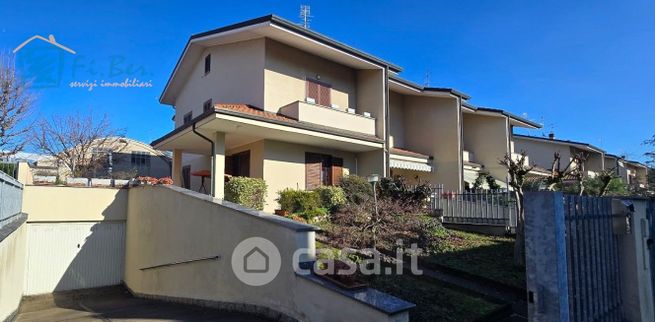 Villetta a schiera in residenziale in Via Bindellera