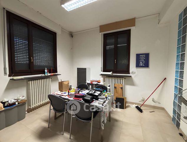 Ufficio in commerciale in Via Fidelina 2