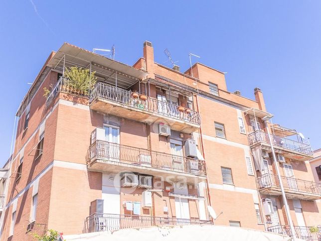 Appartamento in residenziale in Viale Alessandrino 233