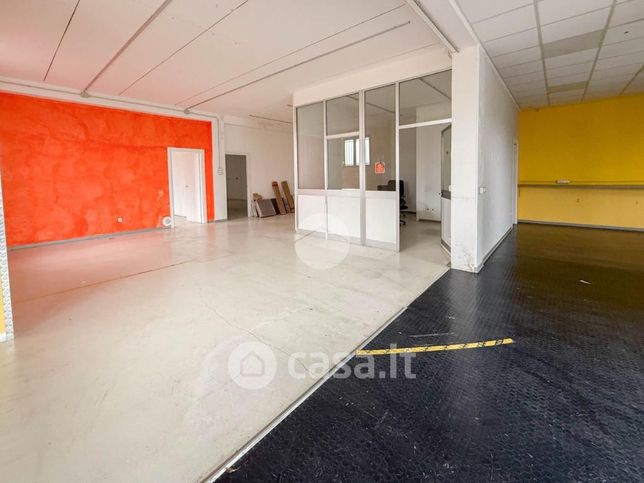 Capannone in commerciale in Viale dell'Artigianato 1