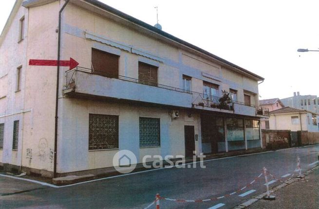 Ufficio in commerciale in Via Giuliano Spazzi 16