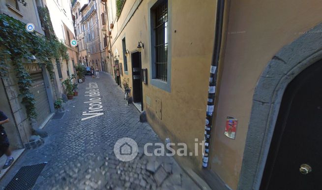 Negozio/locale commerciale in commerciale in Vicolo delle Vacche