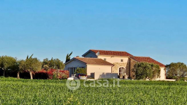 Villa in residenziale in Contrada macchiozzi