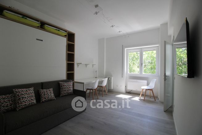 Appartamento in residenziale in Viale Marco Fulvio Nobiliore