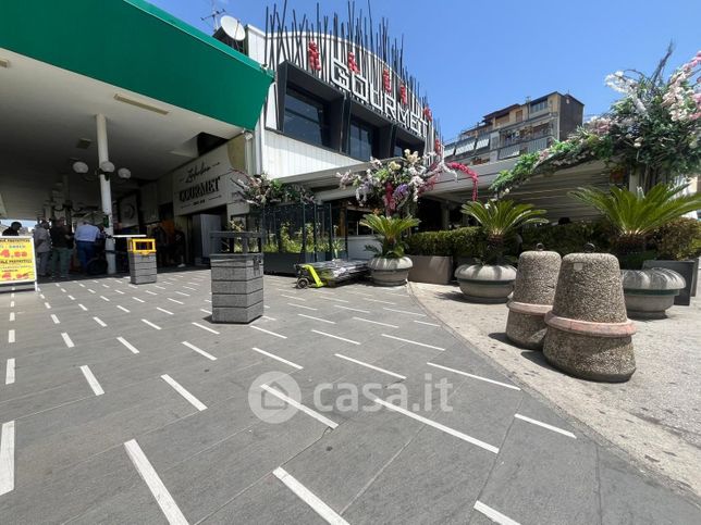 Attivitã /licenza (con o senza mura) in commerciale in Via Sannitica