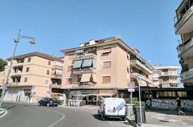 Appartamento in residenziale in Via Gaspare Spontini 27