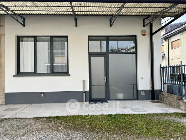 Loft in residenziale in Via Giacomo Matteotti 39 A