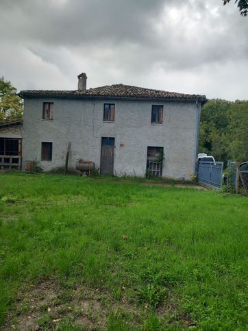 Rustico/casale in residenziale in montegaudio