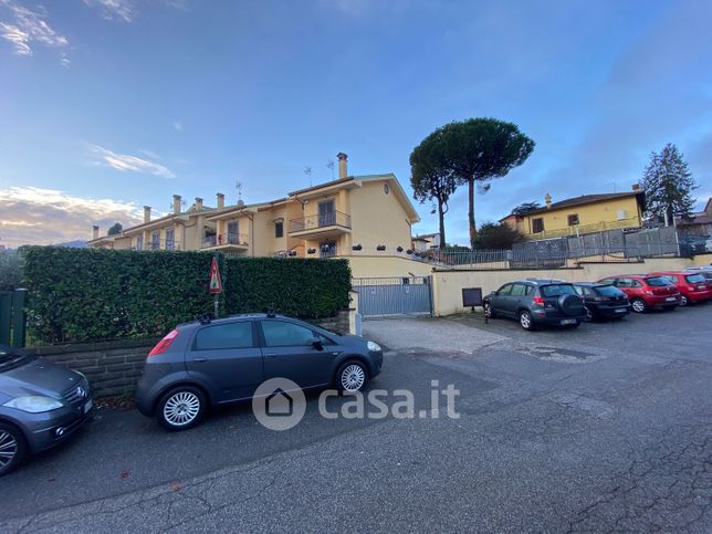 Appartamento in residenziale in Via del Casalaccio 4