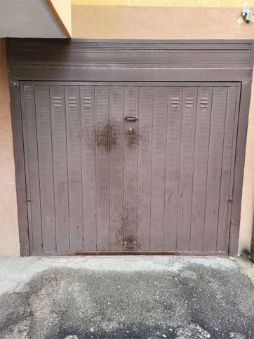 Garage/posto auto in residenziale in Via Provinciale 63