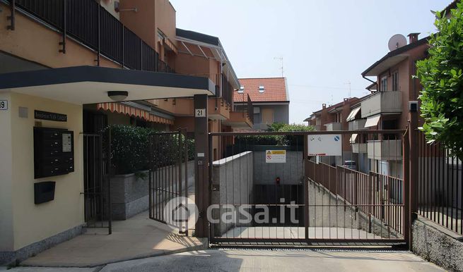 Box/posto auto in residenziale in Via Pirandello 19